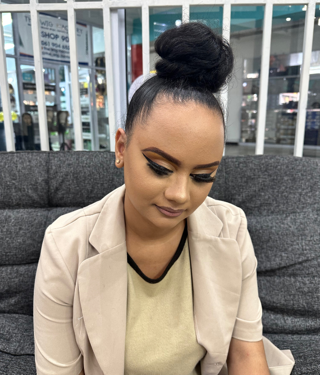 Make-Up and Classic Lash Set Combo